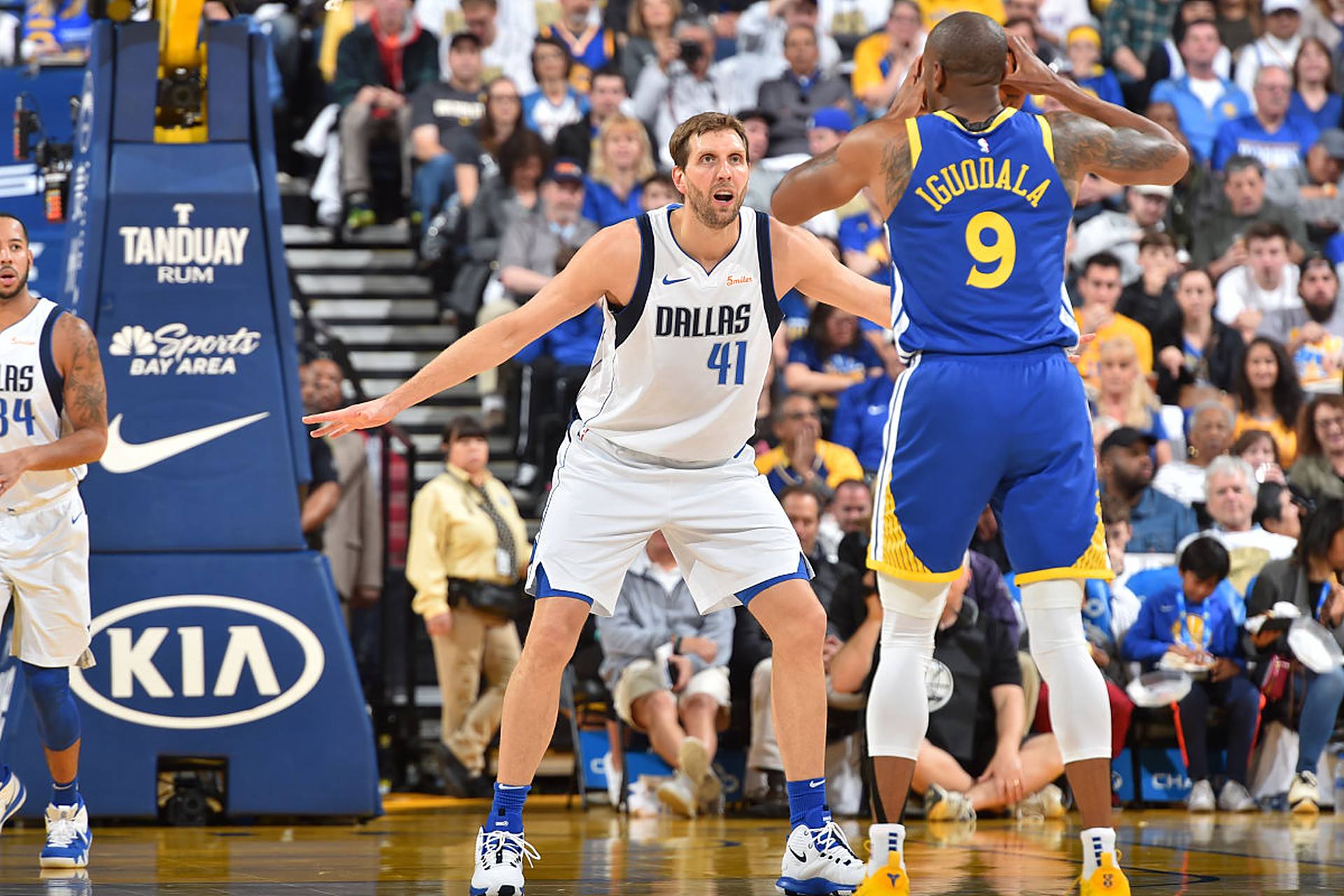 今晚明尼苏达森林狼临场应变——NBA常规赛节点到来；媒体盛赞；训练强度明显提升的简单介绍