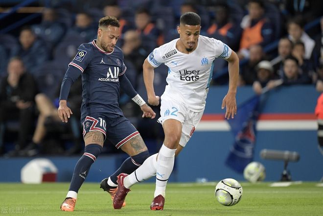 克里夫兰骑士训练开放日，今晚门线救险引欢呼，法甲在即，训练强度明显提升