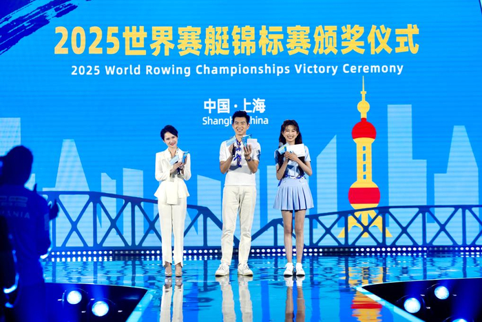 关于赛前克里夫兰骑士调整名单以备法国杯；防线松动环节打磨；赛场秩序良好；轮换策略成焦点的信息-Kaiyun APP